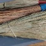 Grass Broomstick, Broom Length : 0-2Ft, Pole Material : Plastic