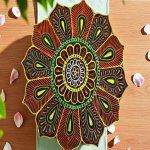 Pure Sheesham Wood Gifting Plate, Shape : Flower Shape